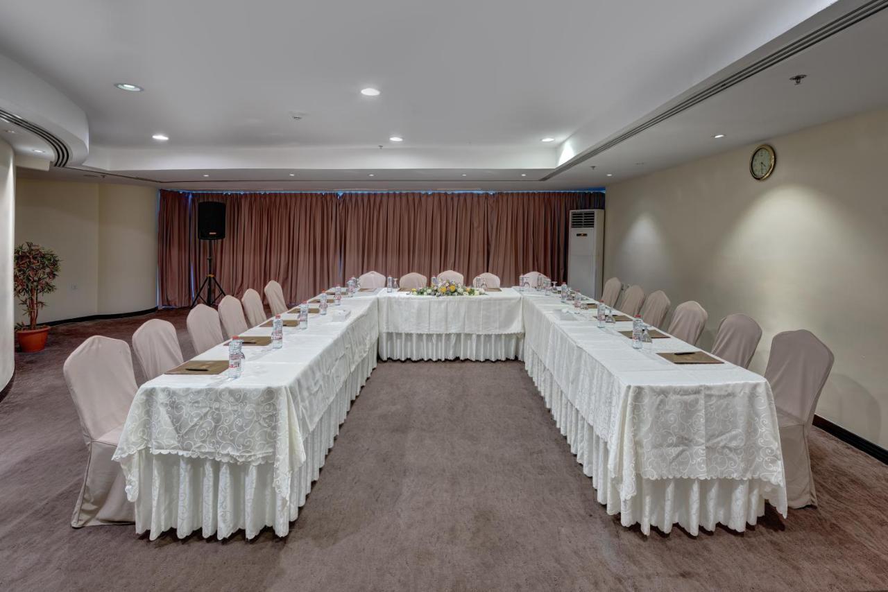 Aryana Hotel Szardża Zewnętrze zdjęcie