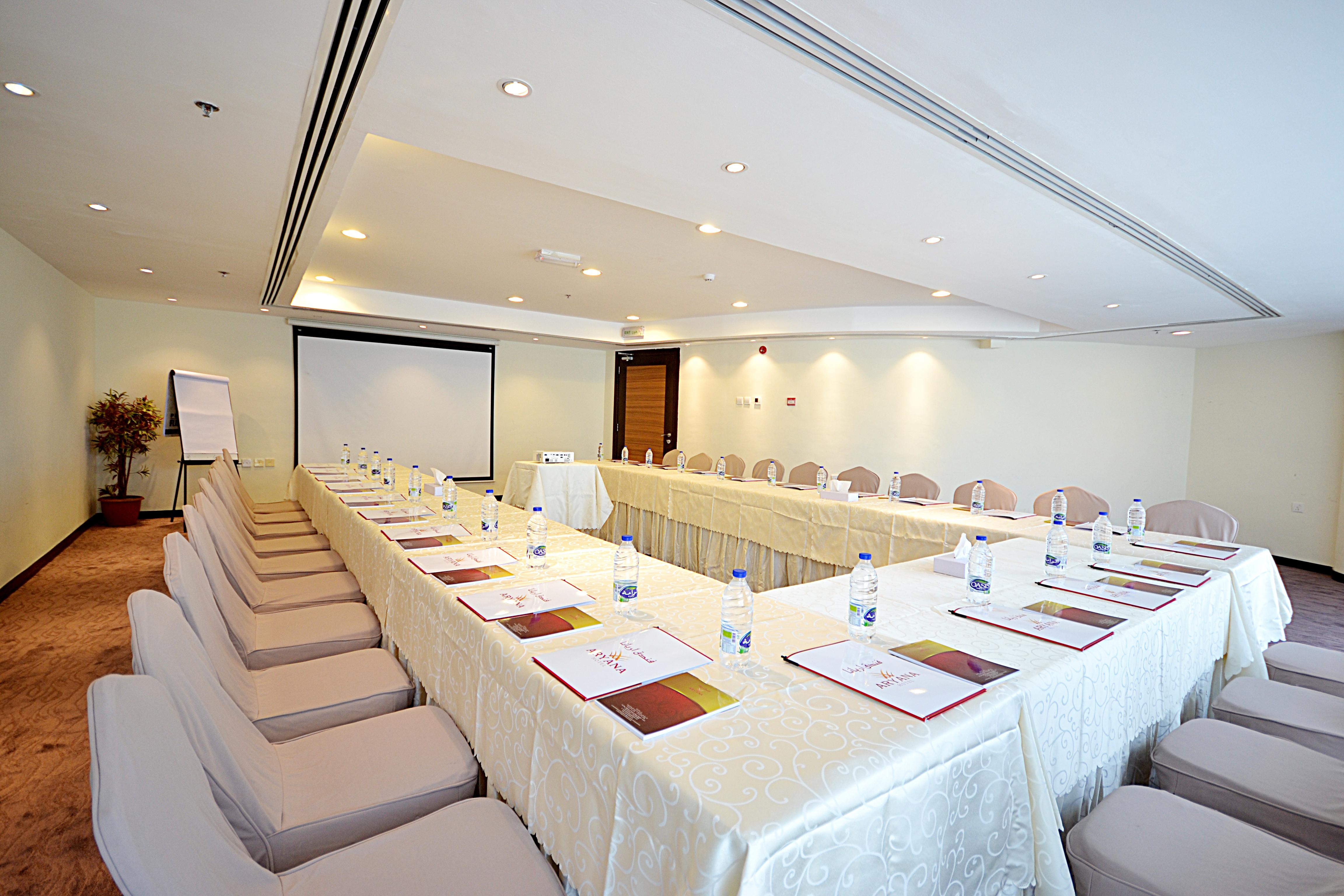 Aryana Hotel Szardża Zewnętrze zdjęcie