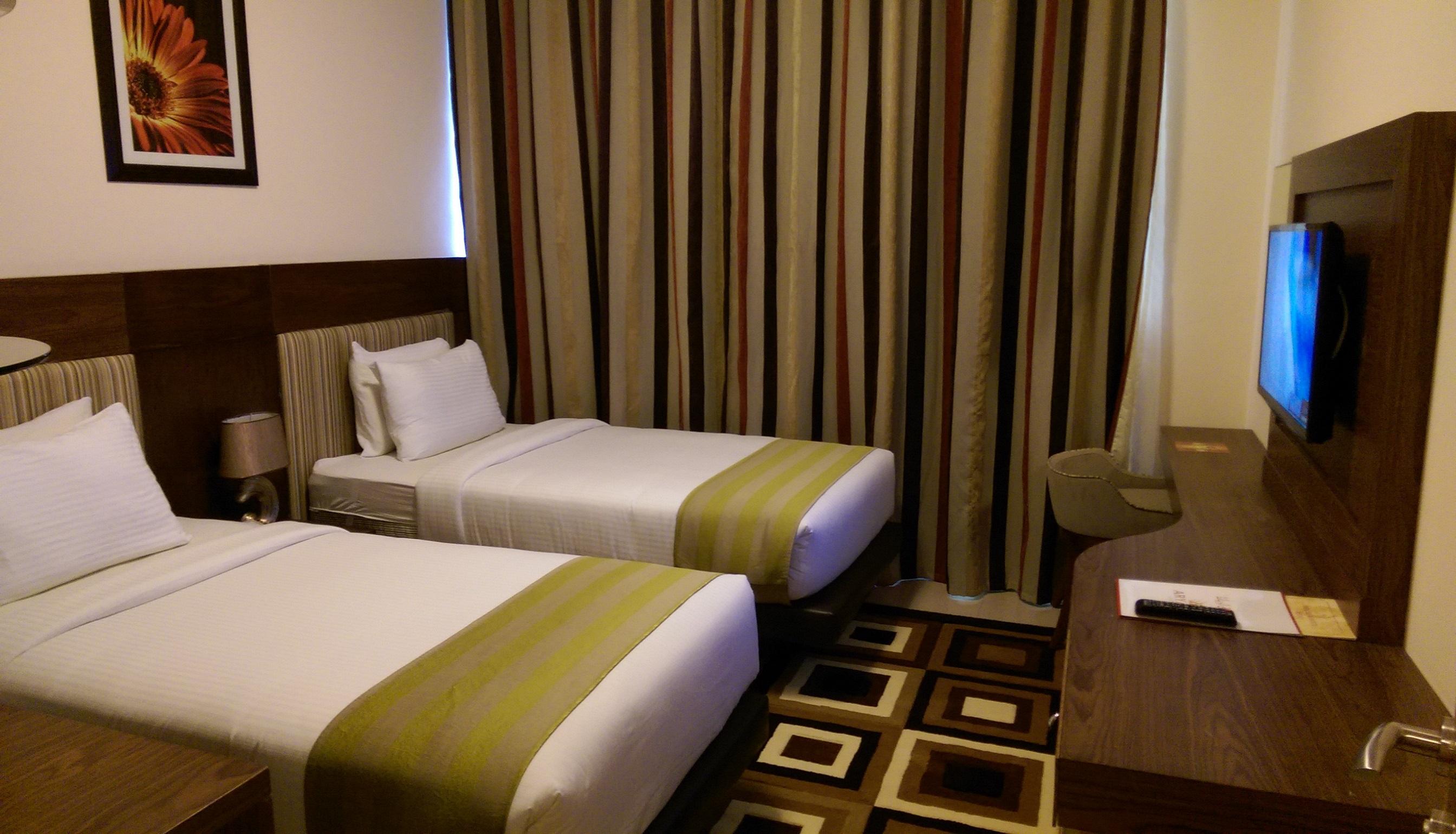 Aryana Hotel Szardża Zewnętrze zdjęcie