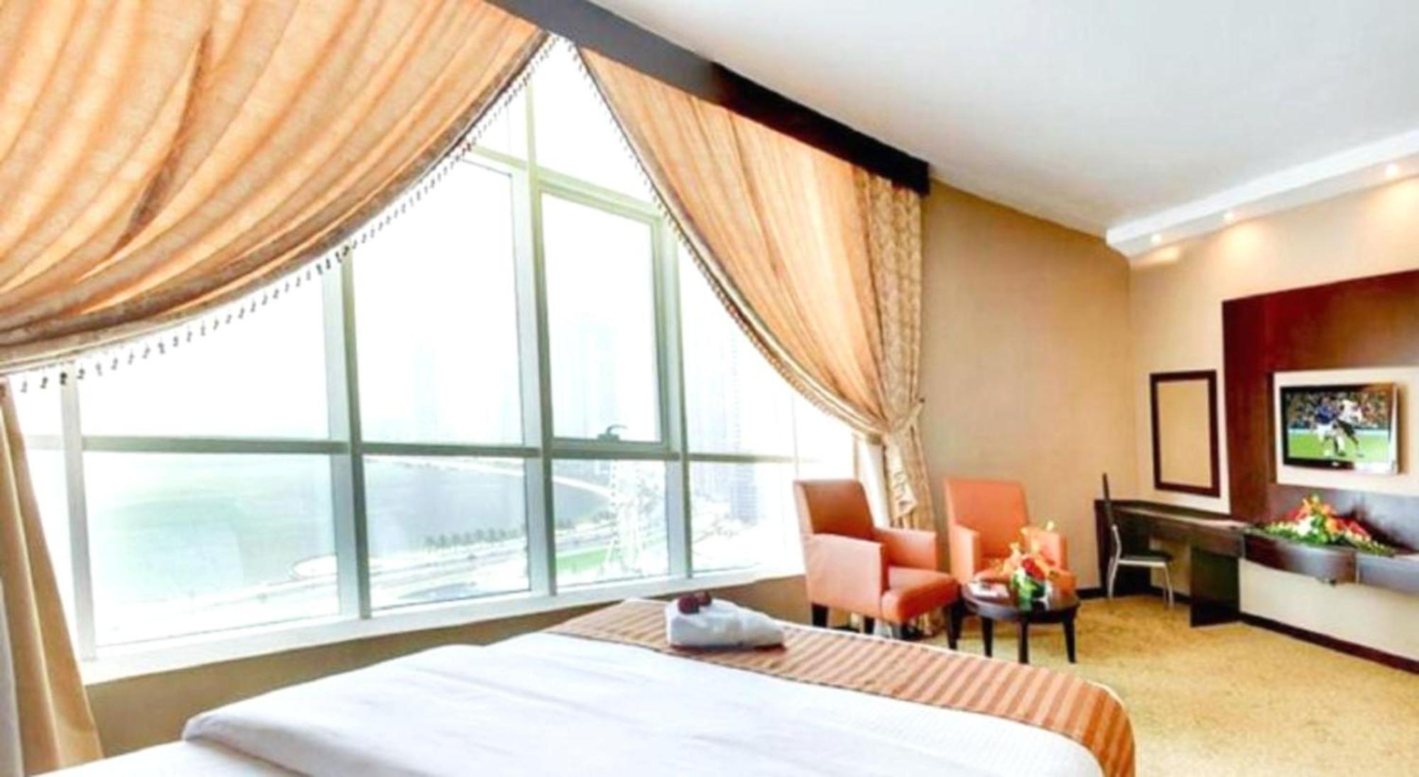 Aryana Hotel Szardża Zewnętrze zdjęcie