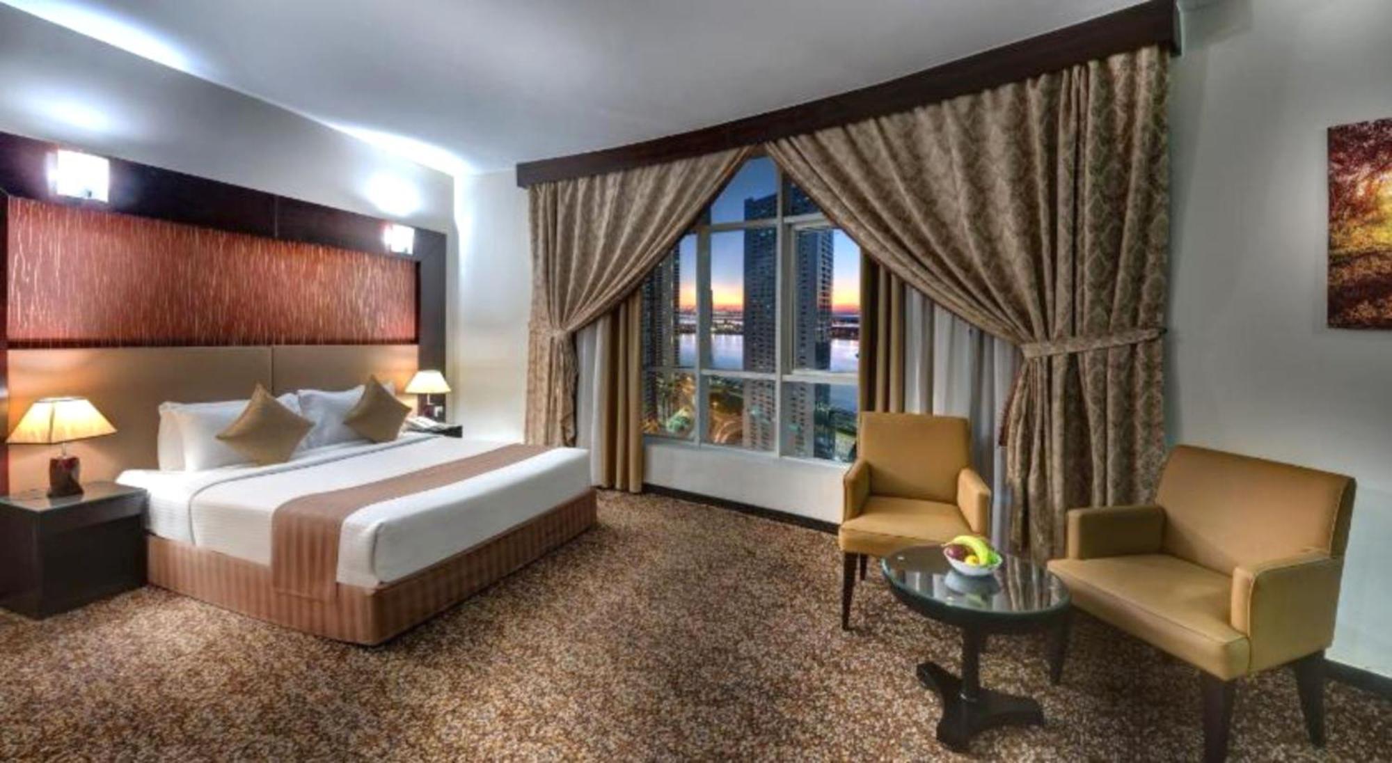 Aryana Hotel Szardża Zewnętrze zdjęcie