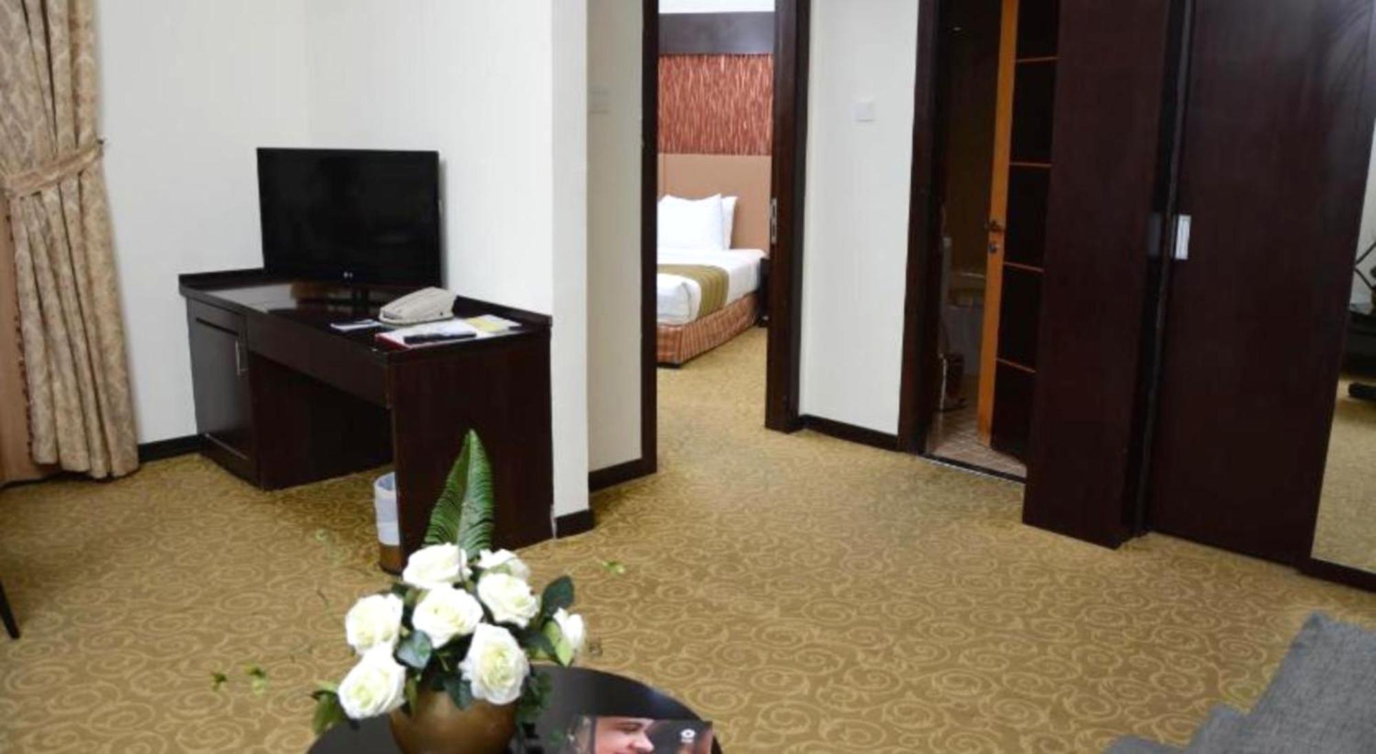Aryana Hotel Szardża Zewnętrze zdjęcie