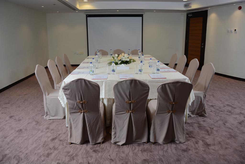 Aryana Hotel Szardża Zewnętrze zdjęcie
